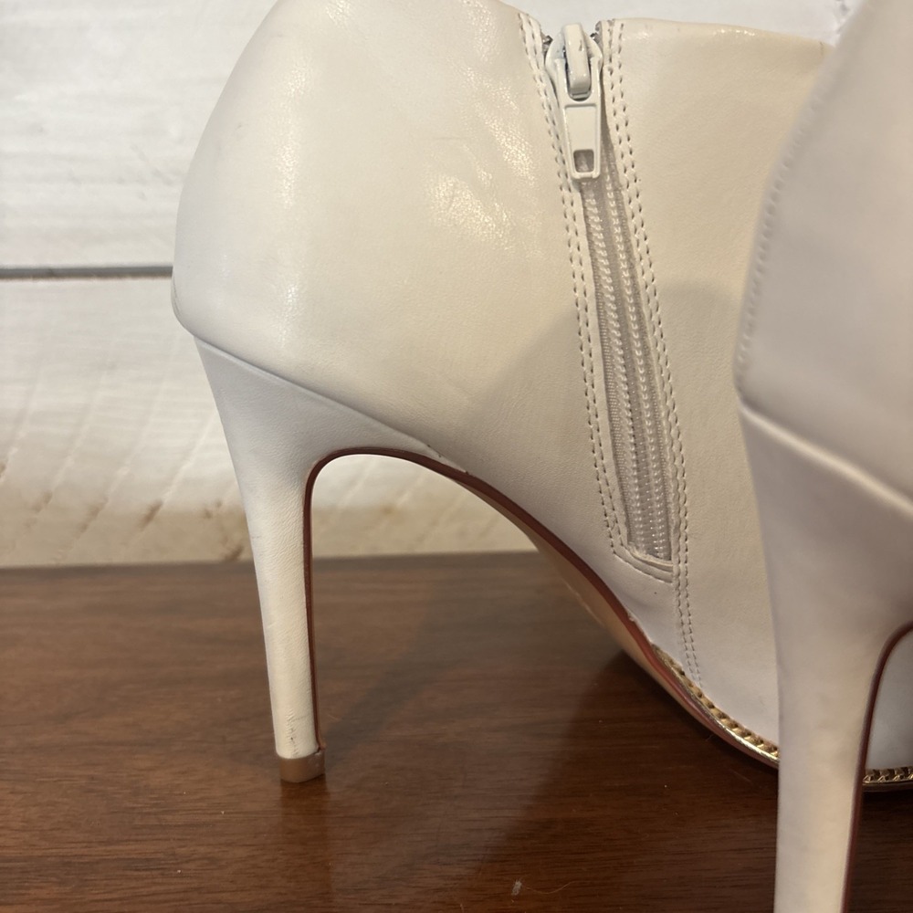 BCBGENERATION Womens White Padded Hadix Pointed Toe Stiletto Zip-Up Booties 7.5 - Picture 8 of 16